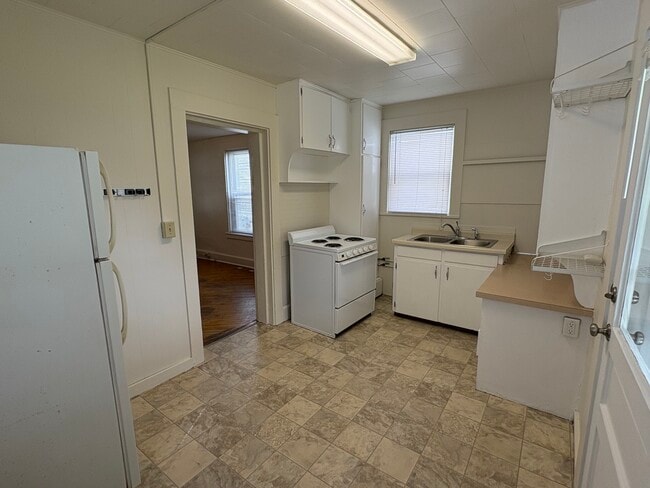 Foto del edificio - 315 E Davenport St