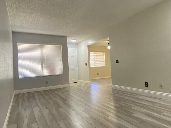 Building Photo - 1845 E Ave J 4