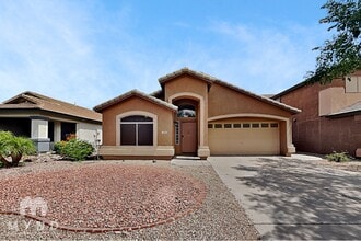 Building Photo - 714 E Lovegrass Dr