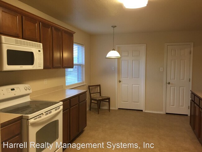 Building Photo - 4 br, 2 bath House - 2029 Red Sage
