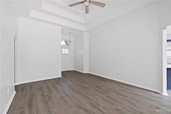 Building Photo - 3234 Valle Cir