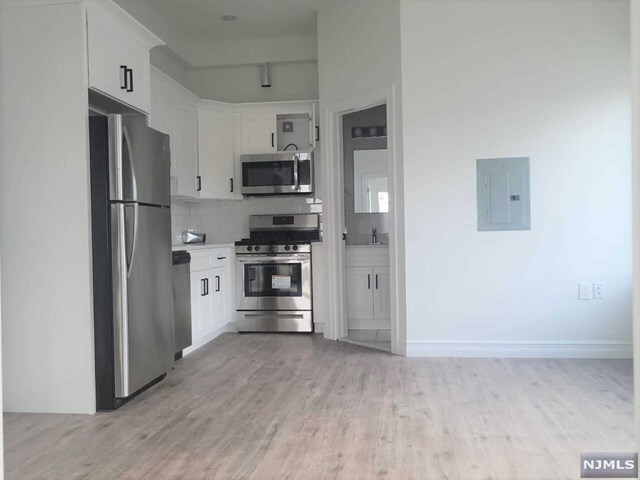 Building Photo - 91 Jewell St