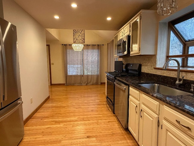 Foto del edificio - 17 Bayberry Dr