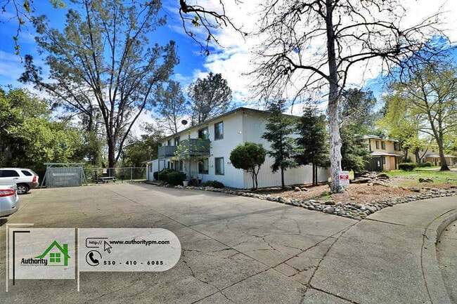 Foto del edificio - 1553 Bramble Pl