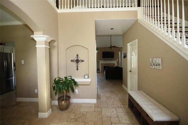 Building Photo - 14450 Eastern Redbud Ln