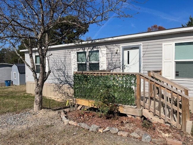 Building Photo - 113 High Ridge Ct