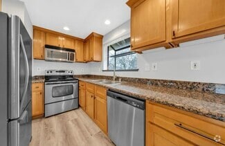 Building Photo - 2827 Monument Boulevard