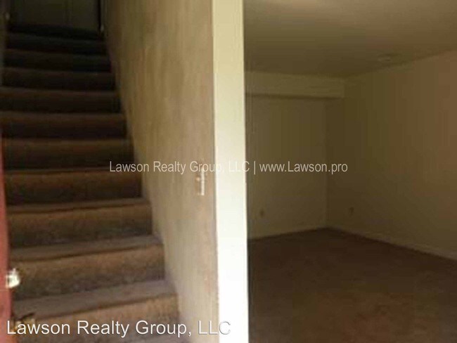 Building Photo - 3611-3613 Ventnor Rd SE