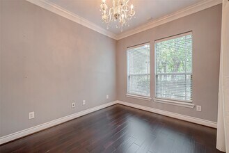 Building Photo - 7710 Eastwood Lake Ln