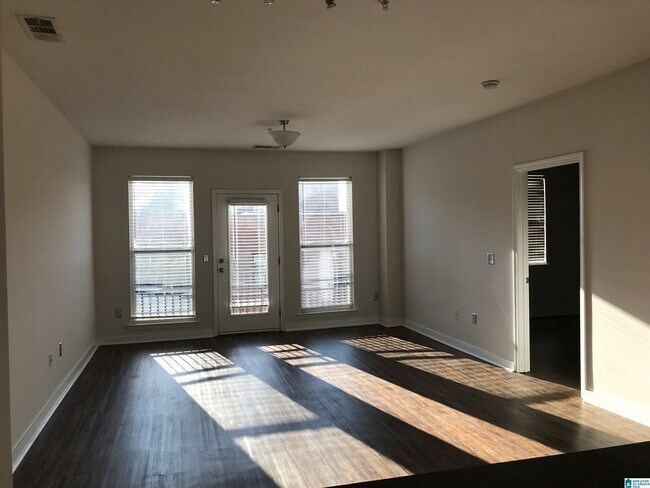 Foto del edificio - 401 20th St S