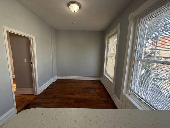 Photo - 219 N 9th St Apartment