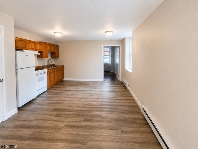 Building Photo - 39 Glenridge Ave