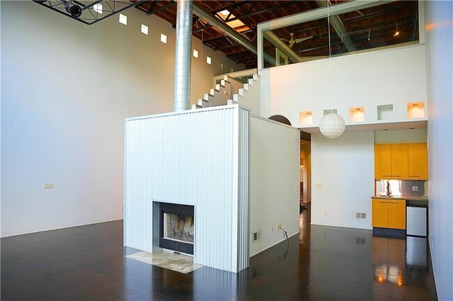 Foto del edificio - 1024 Hemphill Ave NW