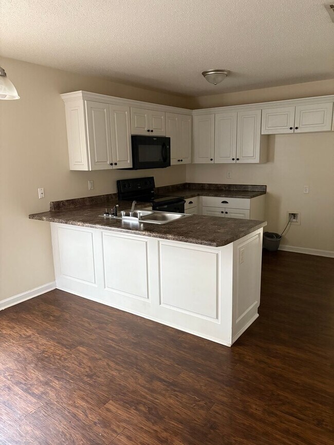 Foto del edificio - 212 Cloud Ln