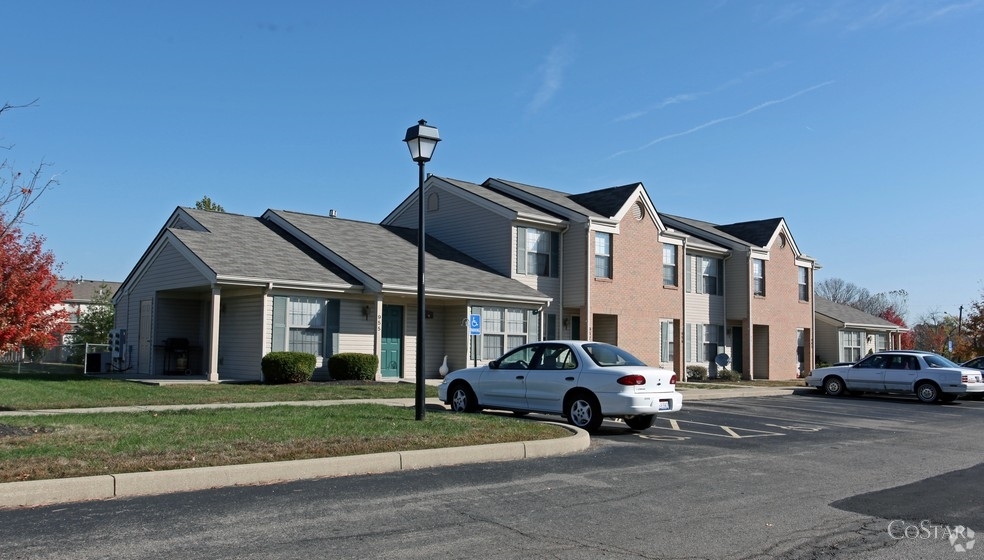 Primary Photo - Riverside Commons Apartments