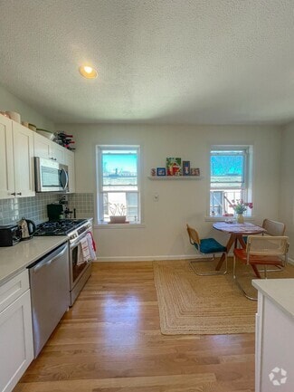 Kitchen - 22 Chiswick Rd