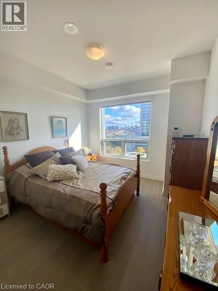 Photo du bâtiment - 155 Caroline St S