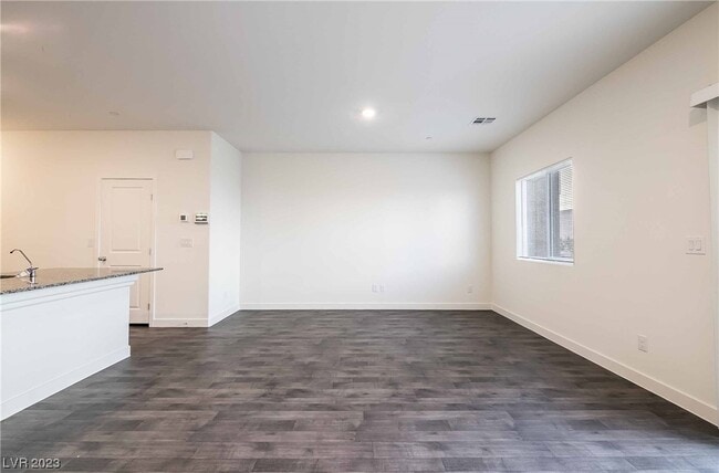 Building Photo - 12749 Epperly St