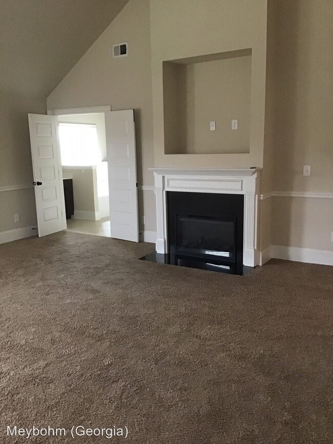 Foto del edificio - 4 br, 2.5 bath House - 2428 Sunflower Drive
