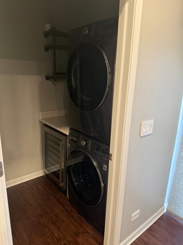 Foto del edificio - 4325 Savoy Ln