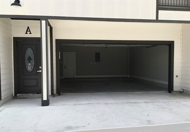 Foto del edificio - 2109 Marnel Rd