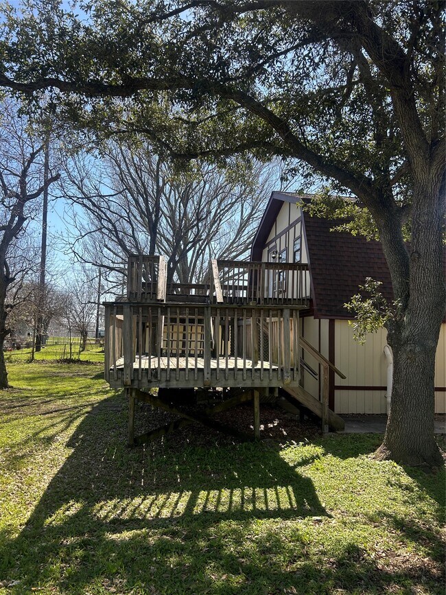 Foto del edificio - 1312 N Avenue R