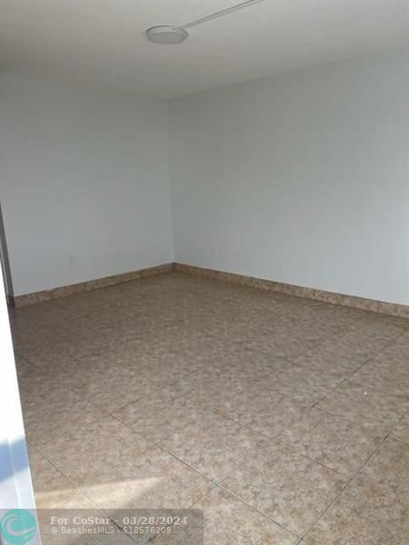 Foto del edificio - 7511 Venetian St