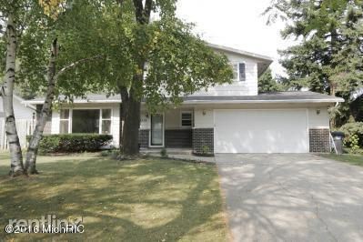 Primary Photo - 3 br, 2.5 bath House - 1112 Berkshire Dr