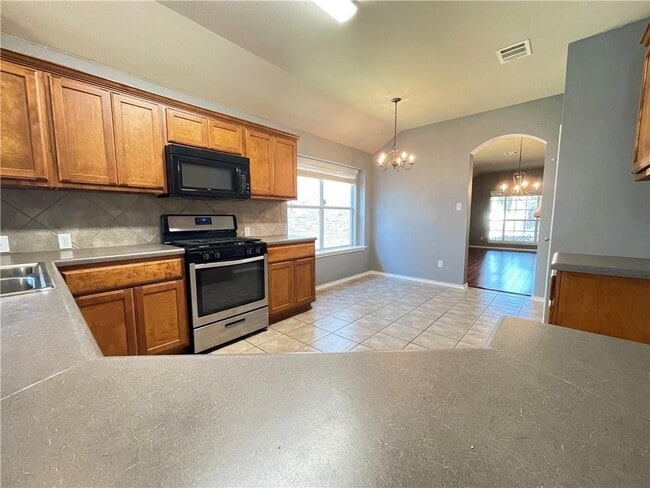 Building Photo - 716 Arrowood Pl
