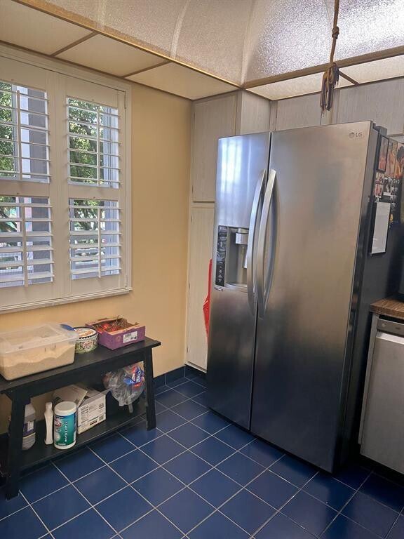 Foto del edificio - 565 Oaks Ln