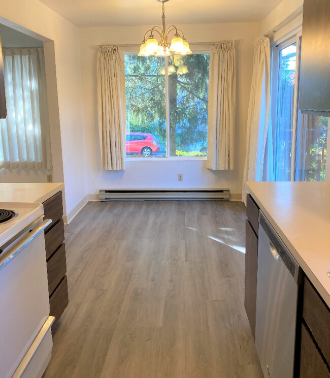 8850 Interlake Ave N, Seattle, WA 98103 Room for Rent in Seattle, WA