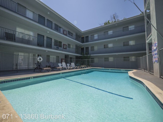 Interior Photo - Embassy House Apartments