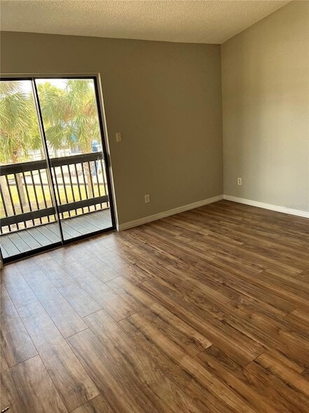 Photo - 3740 Idlebrook Cir Apartment