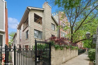 Building Photo - 636 W Schubert Ave