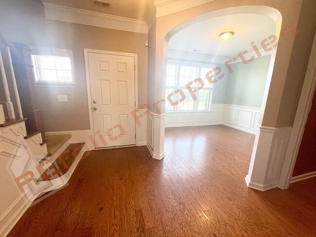 Foto del edificio - Great Location! Elegant 3 Story 4 Bedroom ...
