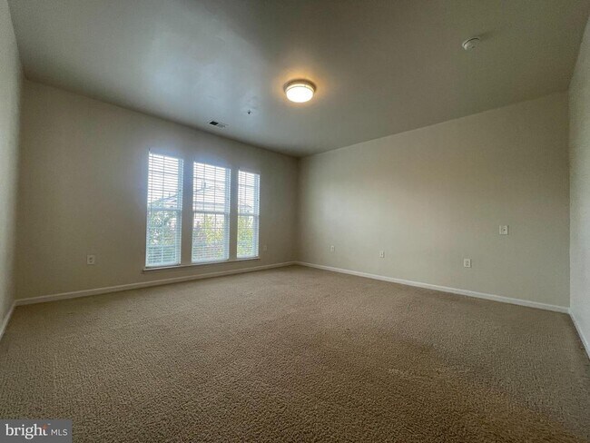 Foto del edificio - 20586 Maitland Terrace