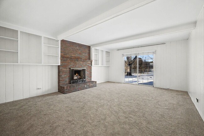 Building Photo - 1315 Jane Ave