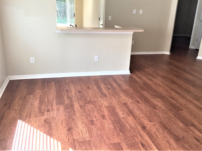 Building Photo - 6709 Summer Cove Drive