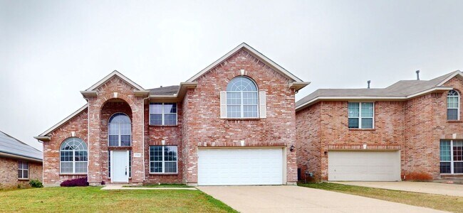 Building Photo - 5 Bedroom, 2.5 Grand Prairie Home for Lease