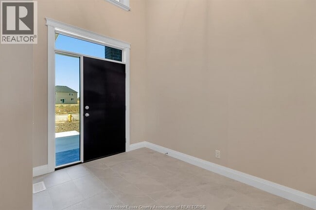 Building Photo - 560 FLETCHER