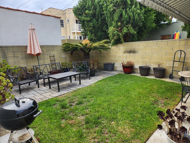 Backyard - 1063 S Cloverdale Ave