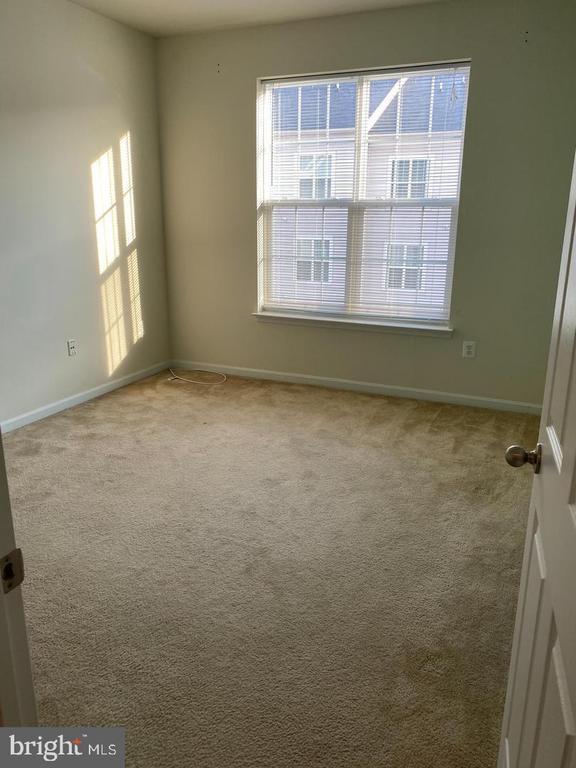 Foto del edificio - 9543 Center St