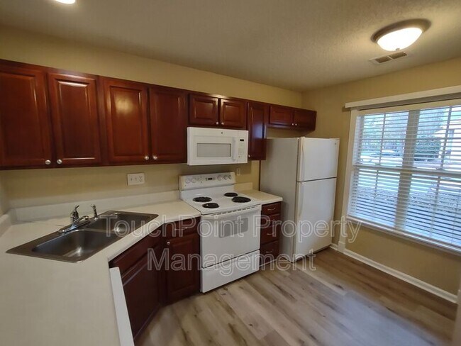Building Photo - 10215 Reindeer Way Ln