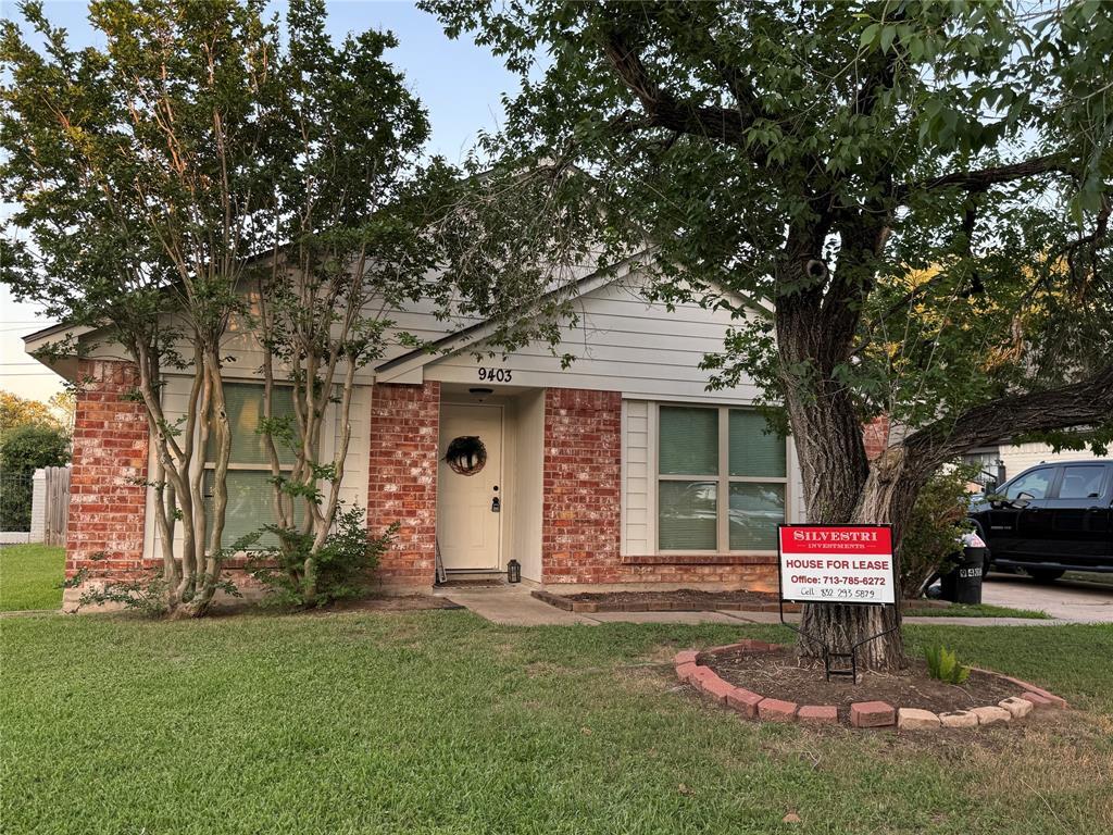 Foto principal - 9403 Bollingbrook Dr