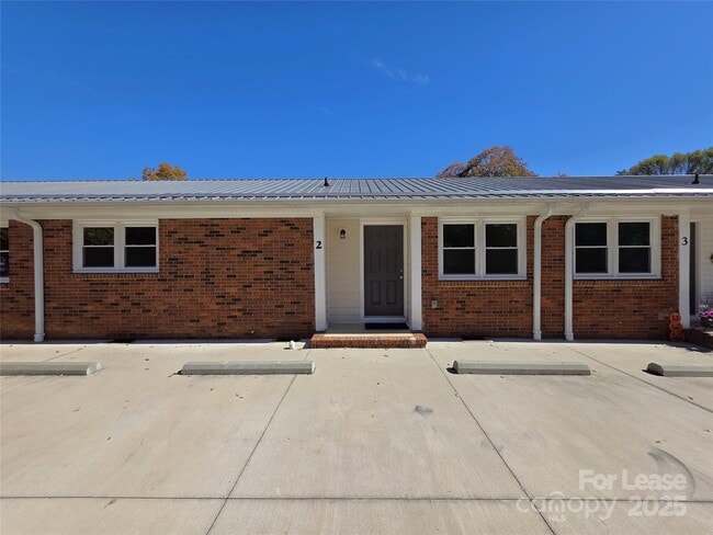 Building Photo - 705 China Grove Hwy