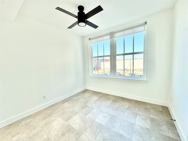 Foto del edificio - 2102 Mechanic St