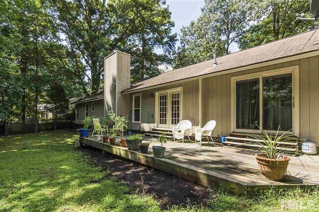 Building Photo - 3012 Sylvania Dr