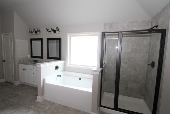 Foto del edificio - 192 Towns Walk Dr