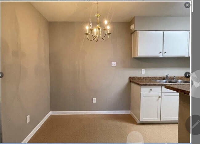 Foto del edificio - 2200 Cypress Landing Rd