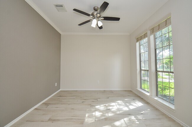 Foto del edificio - 23166 Tranquil Spring Ln